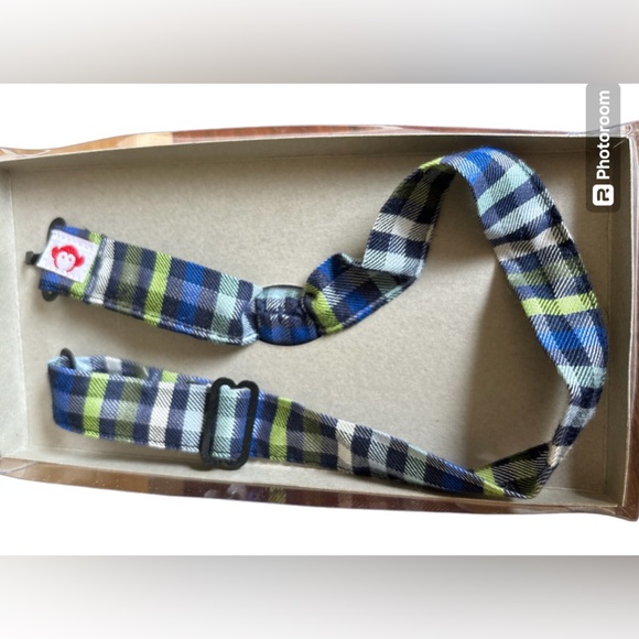 Appaman Boys Bow - Picture 2 of 4